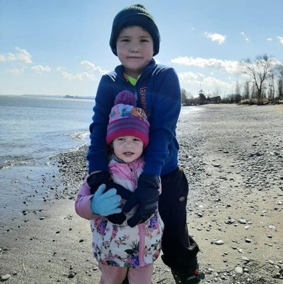 Meet your Posher, Sandy - Picture 1 of 1